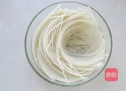 Illustration of how to make fried rice noodles 2