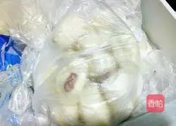 Illustration of how to make milk-flavored steamed buns 16