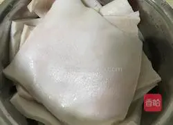 Illustration of how to make carrot peel jelly 3