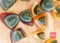 Red Amaranth and Preserved Egg Soup Recipe 2