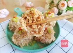 Illustration of how to make glutinous rice meatballs 9