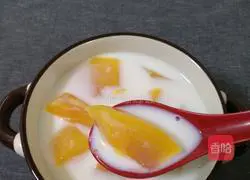 Illustration of how to make papaya stewed in milk 7