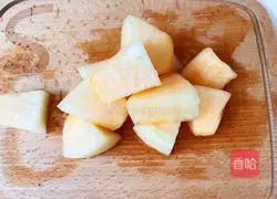 Illustration of how to make honeydew melon coconut coffee liqueur 2