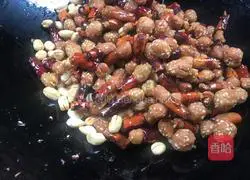 Illustration of how to make chili crisps 18