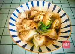 Illustration of how to make dry red oil wontons 5