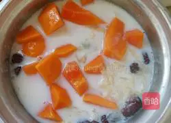 Illustration of how to make papaya milk and tremella soup 7