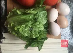 Illustration of how to make tomato and egg noodles 1