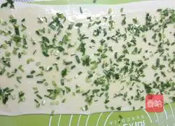 Illustration of how to make straw hat cake 7