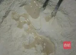 flower Illustration of how to make steamed buns rolled in oil 4