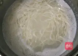 Illustration of how to make vegetarian fried noodles 4