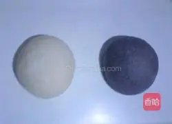 Illustration of how to make two-color annual ring steamed bun rolls 9