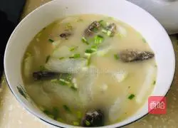 Winter Melon and Crucian Carp Soup Recipe Illustration 10