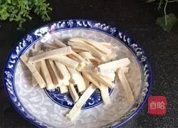 Illustration of how to make kelp and dried kelp soup 3