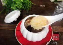 Illustration of how to make healthy and slimming white fungus soup 14