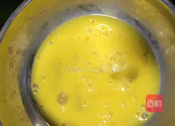 Illustration of how to make tomato and egg soup 2