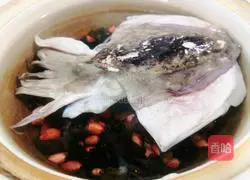 Illustration of how to make cuttlefish soup on the first day of the first lunar month 4