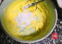 Illustration of how to make cherry blossom cookies 2