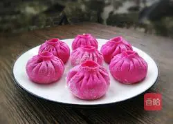 Illustration of how to make purple buns 14