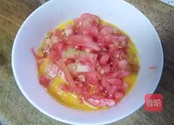 Illustration of how to make tomato cream spiral pasta 4