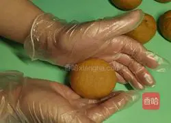 Illustration of making homemade jujube-flavored brown sugar blossom steamed buns 19