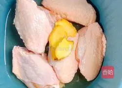 Illustration of how to make Coke Chicken Wings Noodles 1