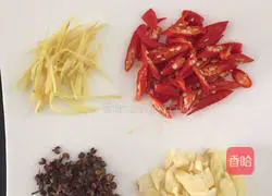 Illustration of how to make fried sausage 4