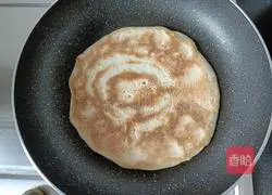 Illustration of how to make oil-free and sugar-free fermented rice pancakes 8