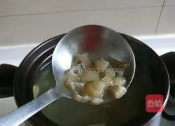 Illustration of how to make egg-and-vegetable pig-skin stir-fry 8