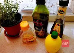 Qingdao#Purple Cabbage Broccoli Mixed Salad#New Year's Eve Dinner#Recipe Illustration 7