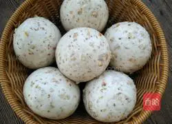 Illustration of how to make dried fruit steamed buns 13