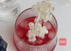 Illustration of how to make sweet and sour blueberry drink 4