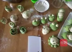 Illustration of how to make pea pod steamed buns 19