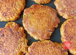 Illustration of how to make potato tray 13