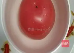 Illustration of how to make tomato fat beef noodles 1