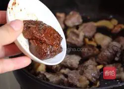 Illustration of how to make radish stewed beef brisket 6