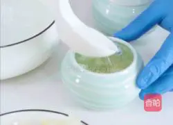 Illustration of how to make Tremella and Lotus Seed Soup in a five-star hotel 4