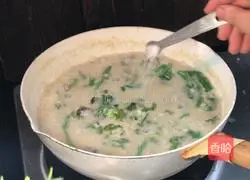 Illustration of cooking preserved egg with bean dregs 12