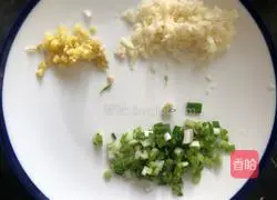 Green pepper cold preserved egg Practice illustration 3