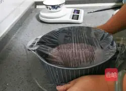 Illustration of how to make black rice steamed buns 13