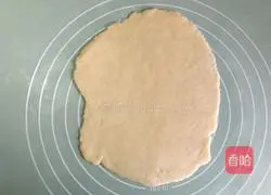 Crispy and delicious baby snacks, homemade soda crackers that can supplement calcium, illustrations of how to make additive-free baby food supplements 4