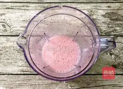 Illustration of how to make strawberry lactic acid bacteria milkshake 5