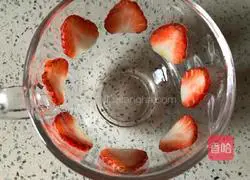 Strawberry milkshake recipe 6