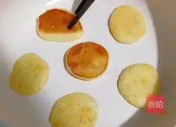 Illustration of how to make fresh orange waffles 8