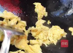 Illustration of how to make tomato and egg noodles 8