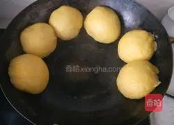 Illustration of how to make cornmeal pancakes 12