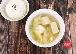 Illustration of making cabbage, vermicelli and tofu soup 7