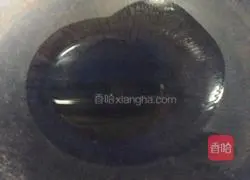 Illustration of how to stir-fry soybean sprouts 4