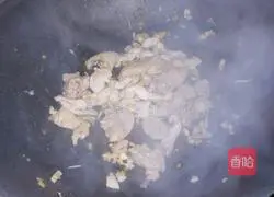 One of the ways to eat a chicken (chicken soup plus ➕fried chicken skeleton) Illustration of how to do it 9