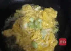 Illustration of how to make nutritious egg and tomato noodles 7