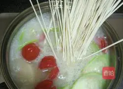 Illustration of how to make delicious vegetable and fish noodle soup 10